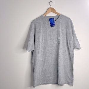 Champion Men’s T shirt XL Gray crewneck short sleeves New